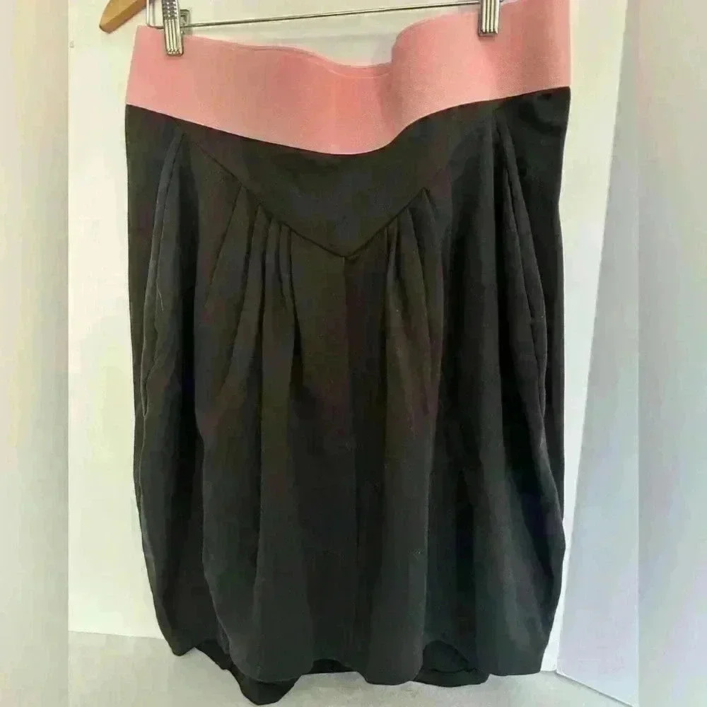 Cute casual knit skirt with wide waistband